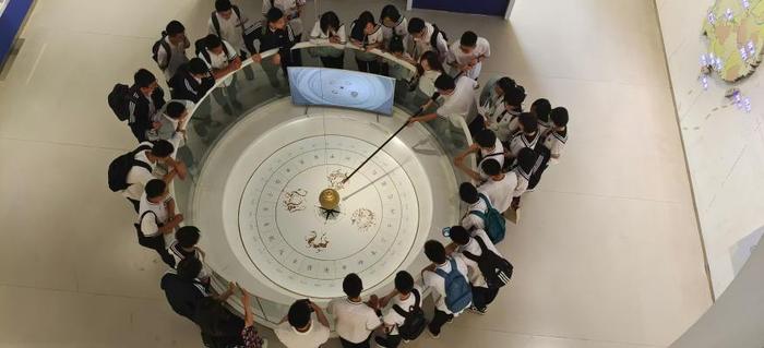 在时间科学馆里感知时间 中国科学院国家授时中心开展公众科学日20周年活动