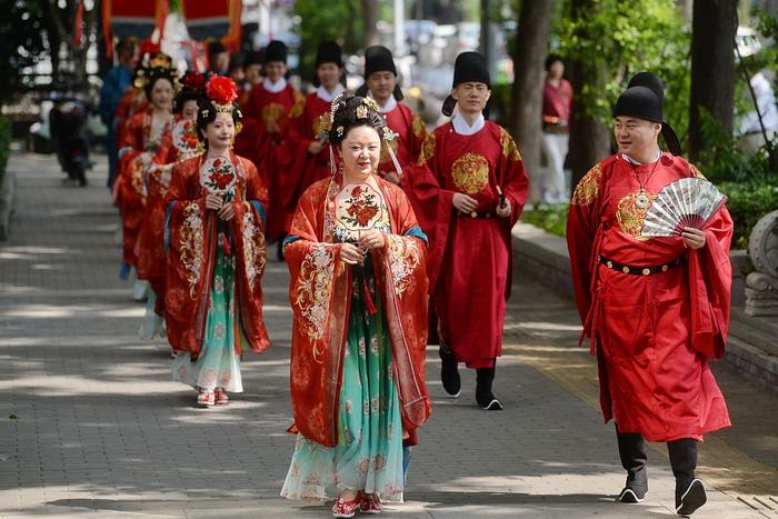 图集｜集体国潮婚礼“小仪式”，彰显移风易俗“大文明”