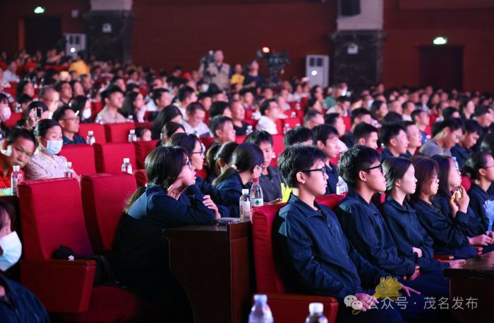 音诗画剧交融，尽展荔乡壮美图景！茂名举办“中国荔乡”之夜文艺晚会