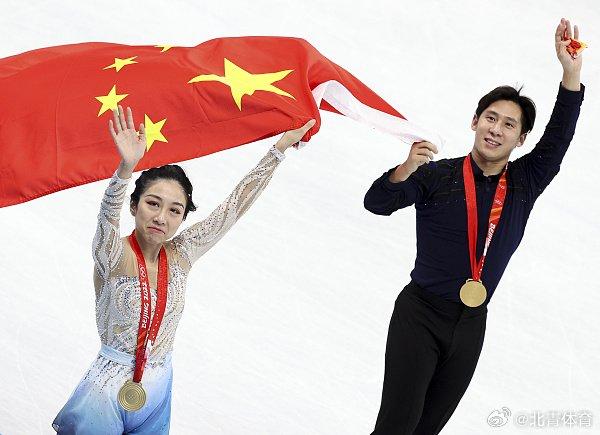 韩聪加入清华大学体育部，负责滑冰课与花样滑冰课教学