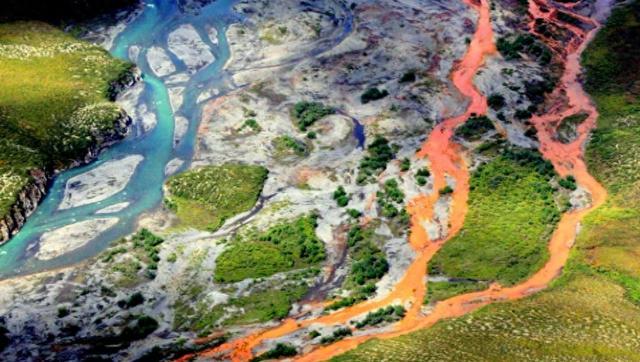 研究：美国阿拉斯加数十条河流颜色变橙，可能与永久冻土融化有关