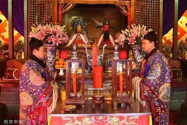 从城隍庙看中国城市生活的神圣与世俗