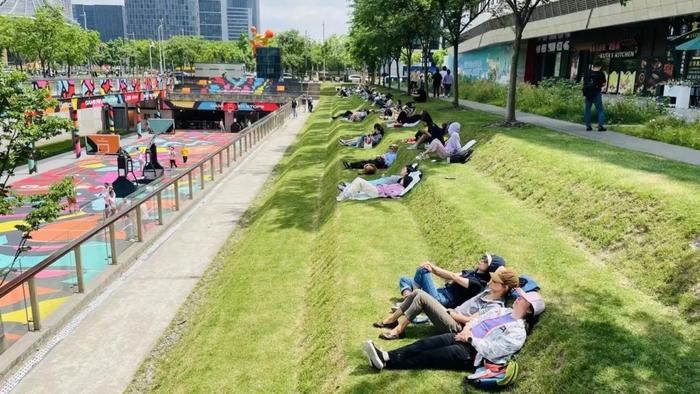寻找初夏上海的松弛感，除了草坪沙发，还有哪些解压方式？