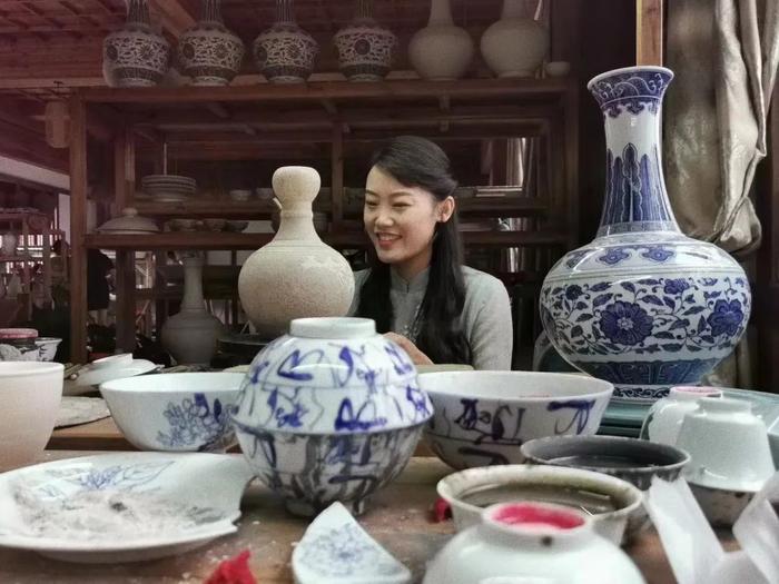为中国陶瓷艺术赋予更多“世界语言”——江西省陶瓷艺术大师孙德娜致力于让传统艺术重回现代生活
