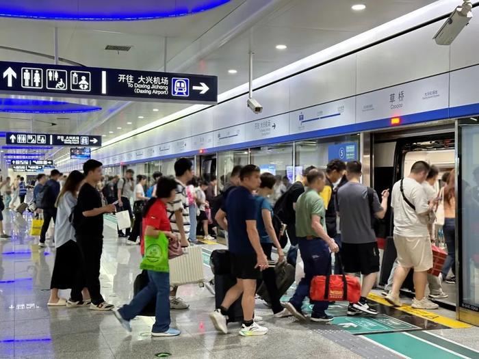高考恰逢端午 北京轨道运营公司开启“护航模式”