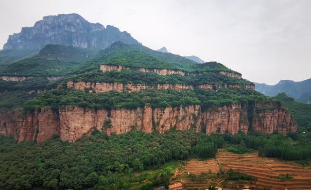 河南新乡：太行山大峡谷流水淙淙