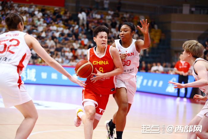 组图丨中日女篮热身赛西安再战 中国女篮56比74负日本