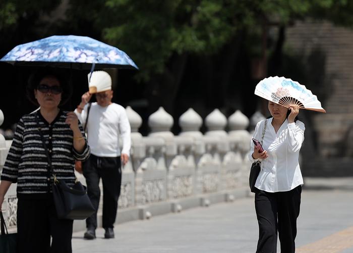 直击｜北方高温将持续至14日，河北河南等局地超40℃