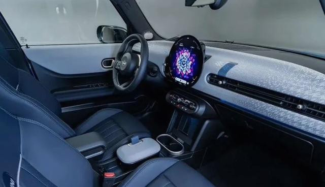 宝马MINI Cooper 5门版发布：智能科技体验获得提升