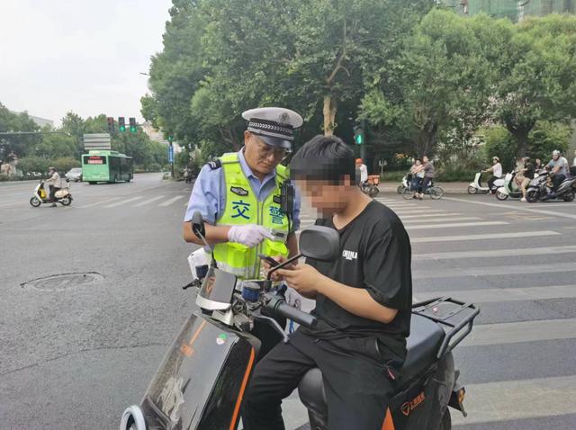 为期2个月！郑州交警严查摩托车和电动车违法行为