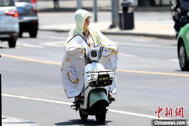 西安继续发布高温橙色预警 部分区域最高可达41℃以上