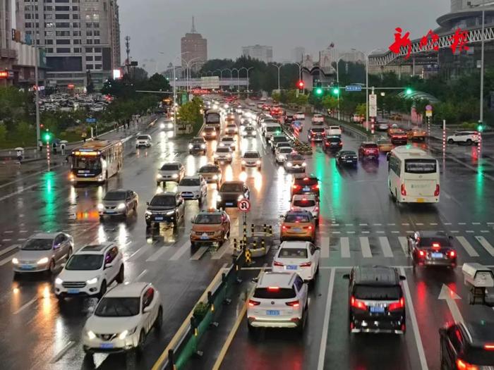 周末冰城还有雨吗？近期为何频繁出现雷阵雨？气象专家解读成因↘