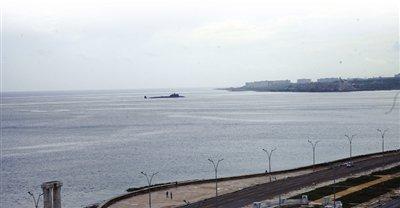 俄罗斯舰艇编队访问古巴（图）