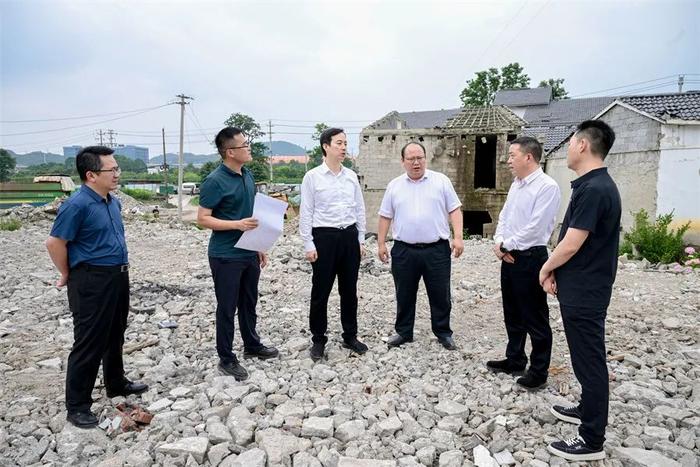 马宁宇在观山湖区、云岩区和南明区调研城市更新重点项目