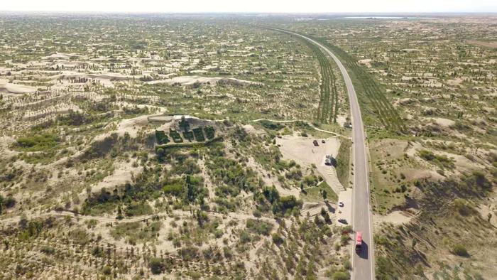 库布其沙漠治理：全球荒漠化防治新标杆
