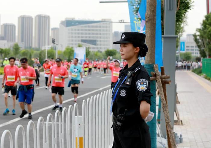 兰州公安特警再获“国字号”荣誉