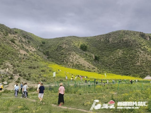 传统假日焕新颜 消费迸发新活力——新疆古尔邦节假期市场观察