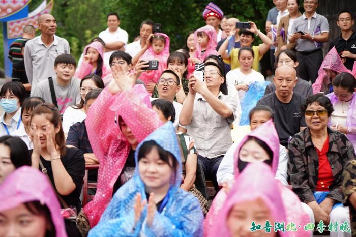 湖北的这场“村晚”太嗨啦！