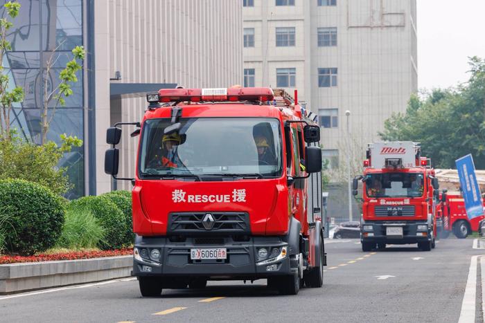 安全生产月期间，北京经开区消防举办消防演练及宣传活动
