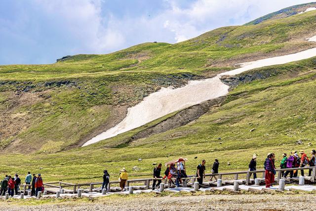 温柔、神秘、壮美、治愈……盛夏的长白山，有一万个让你心动的理由