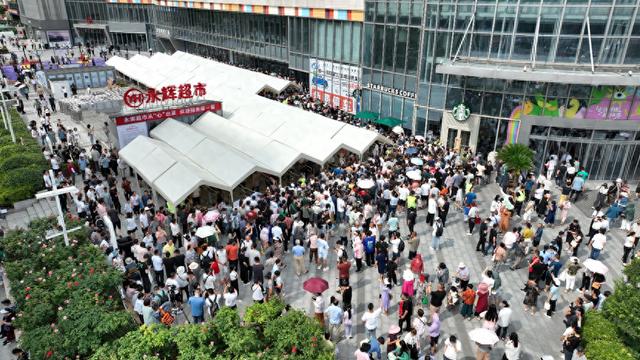 永辉信万店“魔改”后日销激增14倍 胖东来赋能成效显著