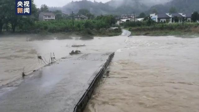 湖南桃源县强降雨致1人失联