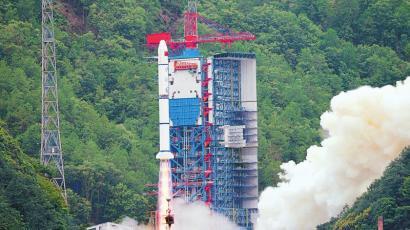 中法天文卫星在西昌成功发射