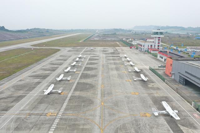 四川低空上新 自贡机场上线有人机、无人机融合运行程序