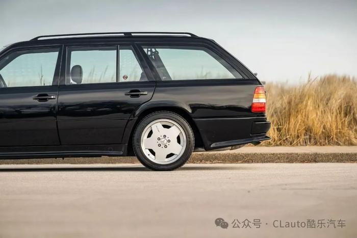 1988年的奔驰300 TE 6.0 AMG，风光无限全球独一辆 | 酷乐汽车