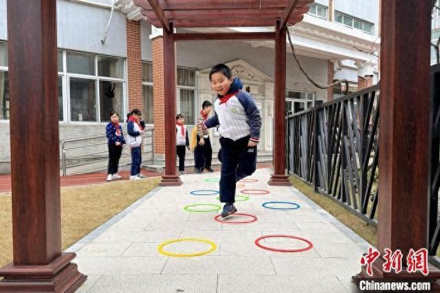 上海“双减”探索：“一减一加”促进教育回归良好生态