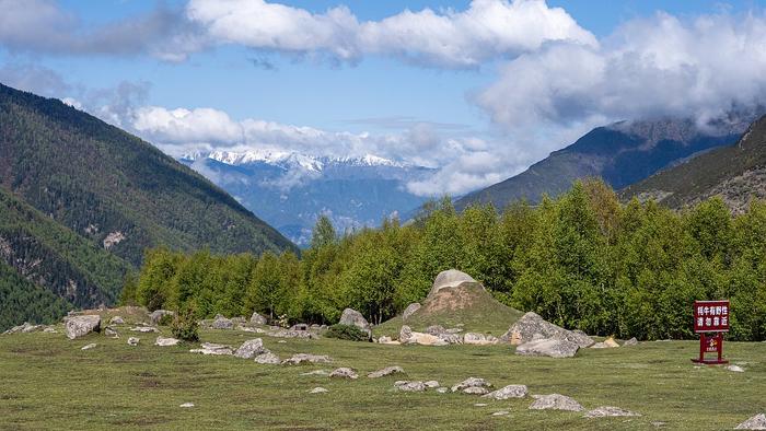 四姑娘山景区：两男子非法开展连登登山活动，终身禁入