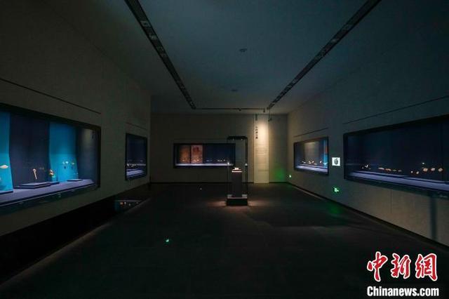 上海博物馆东馆重新开放 新增多个互动体验空间