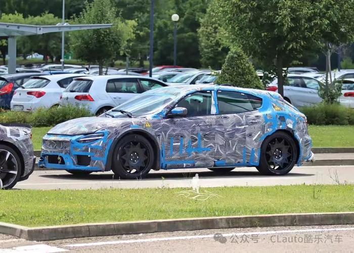 明年发布，法拉利正在测试旗下首款纯电性能车 | 酷乐汽车