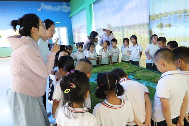 幼儿园大班毕业季丨孩子们实地上了一堂生动的生态环境保护课