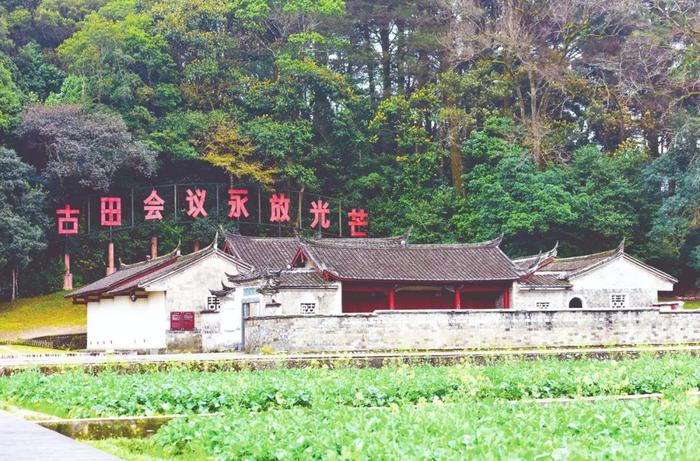 收 藏 ！此 生 必 去 的「 红 色 之 旅 」