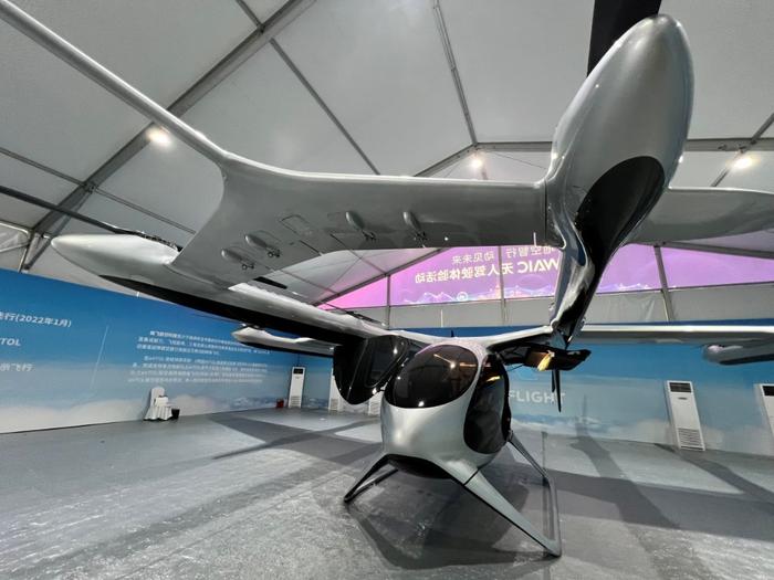 开源机器人、无人驾驶出租车……探营2024世界人工智能大会