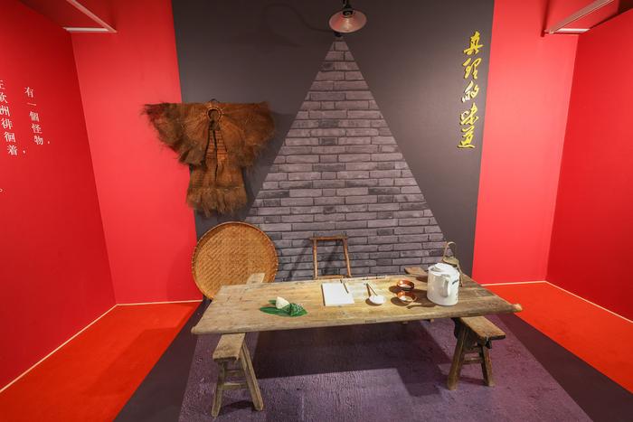 上海历博呈现“光荣之城——红色文物史料展”