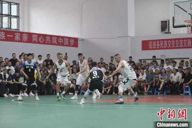 民族团结“村BA”篮球邀请赛总决赛在贵州台江落幕 新疆队夺冠