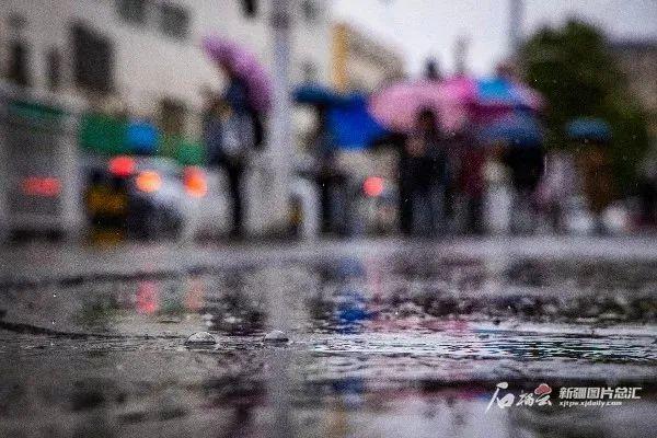 为您服务｜新疆气象台发布暴雨 雷电预警