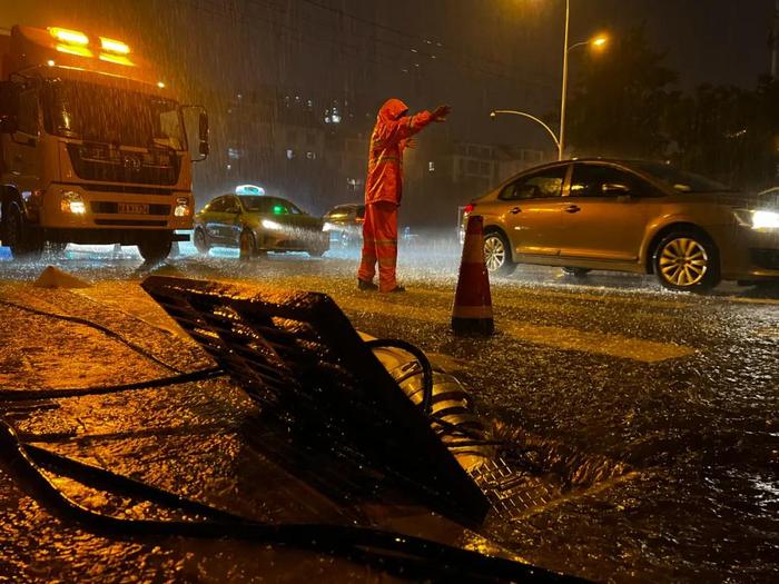 入梅最强暴雨！今早合肥城区主要道路畅通