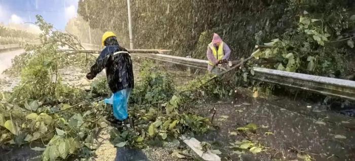 暴雨橙色预警！水位超警，江西这雨得下到……