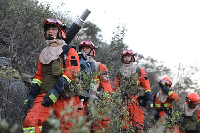 雷击火频发，国家消防救援局河南机动队伍进山开展实战化训练