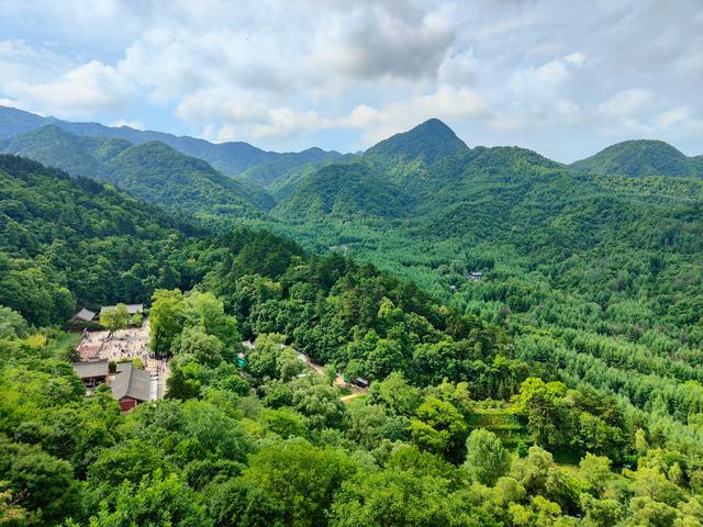 记录中国｜天水行走观察：当流量的潮水退去，会留下哪些印记