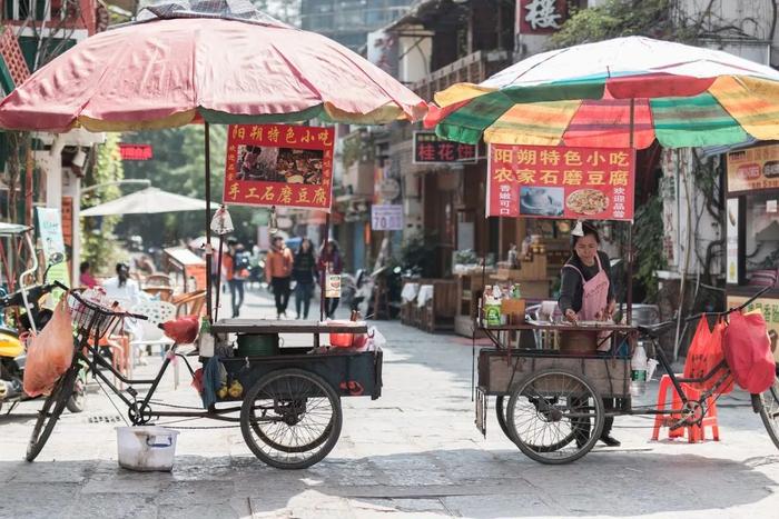 来中国「特种兵」旅游，成了外国博主的流量密码