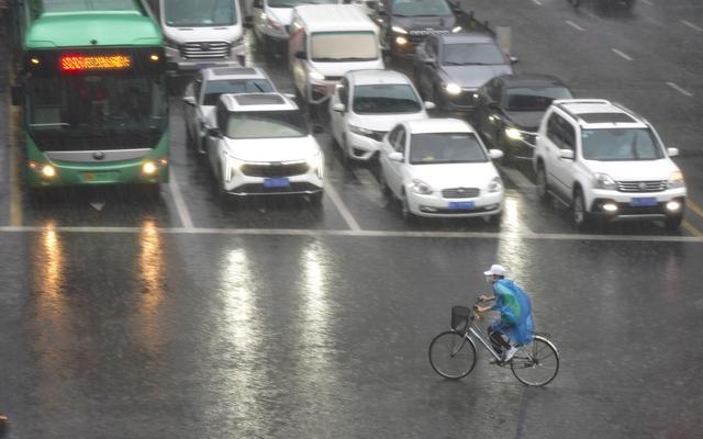 图集 | 7月5日，郑州迎来强降雨