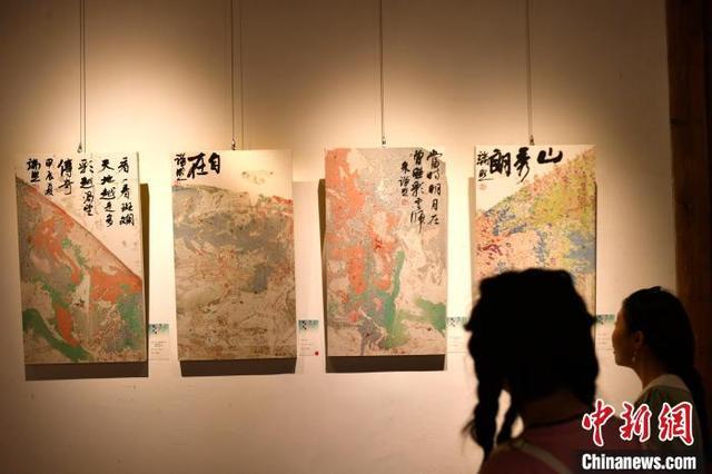 书法与漂漆画跨界融合展福州展出