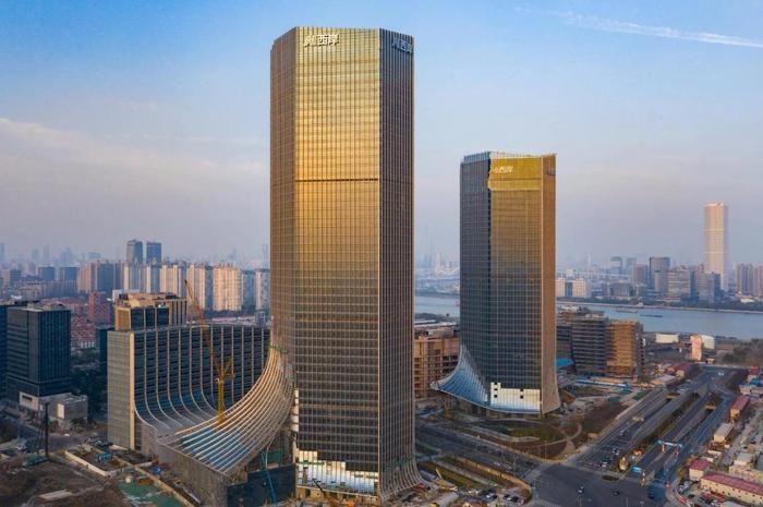 新城市志｜AI竞争白热化，上海如何脱颖而出？