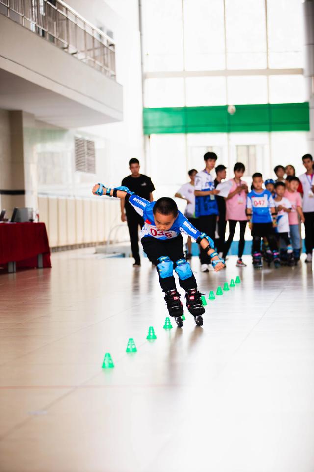 轮滑进校园，公益向前行 2024年吉林省自由式轮滑锦标赛开赛