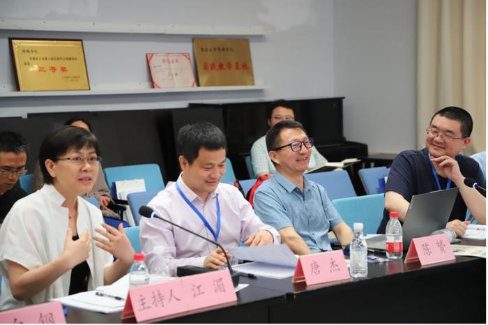 文明论与历史哲学：第一届古典政治哲学论坛在重庆大学举办