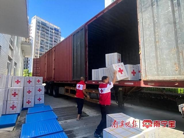 广西一批救灾物资紧急调运，支持湖南华容救灾工作